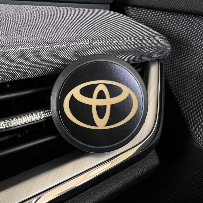 Osvěžovač vzduchu TOYOTA černý