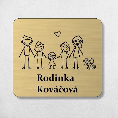 zlatá jmenovka na dveře rodiče, dva synové, dcerka a pejsek