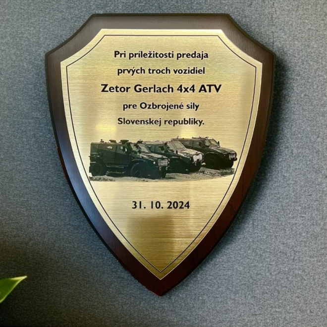 Plaketa štítová na MÍRU