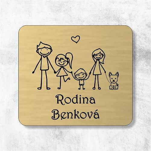 zlatá jmenovka na dveře rodiče, dcera, synáček a pejsek