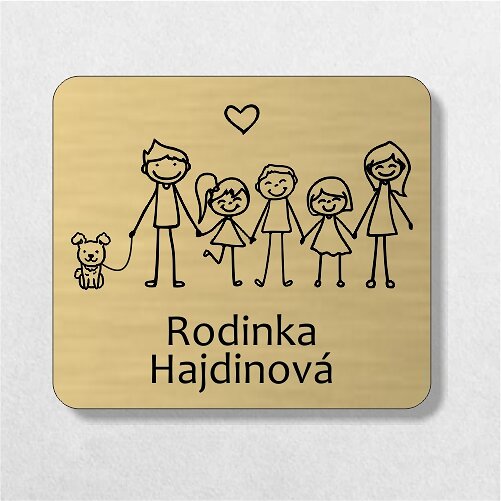 zlatá jmenovka na dveře rodina se třemi dětmi a pejskem