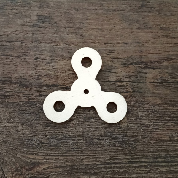 Spinner s dírkami