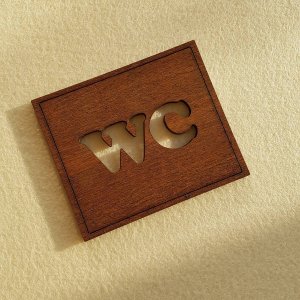 Tabulka s označením WC