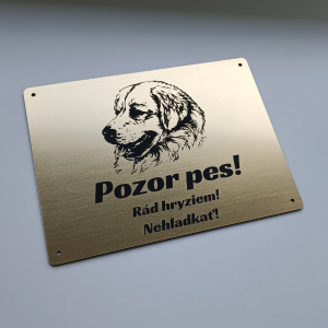 Tabulka Pozor pes Slovenský čuvač